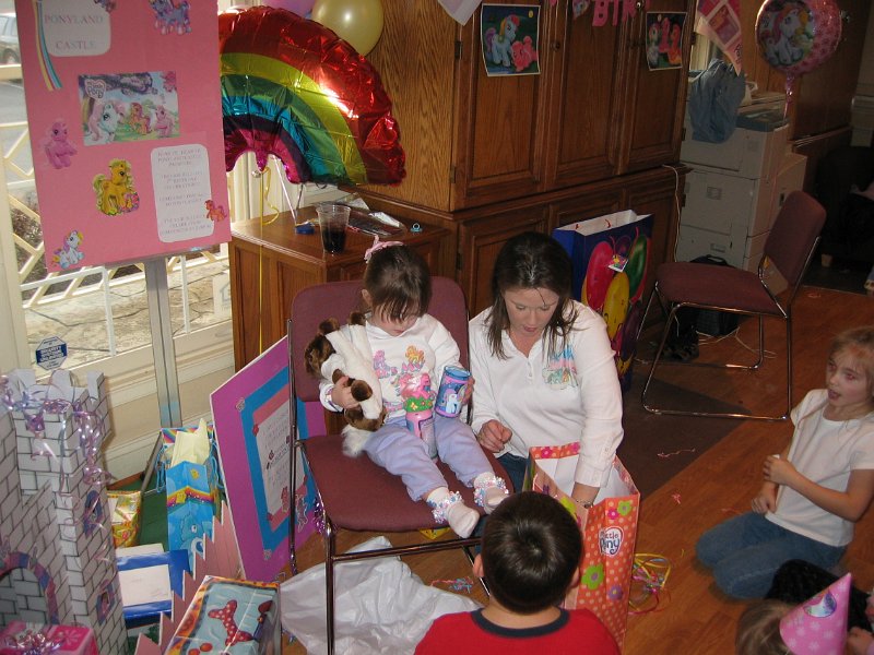 20041204 Jillian bday 45.JPG